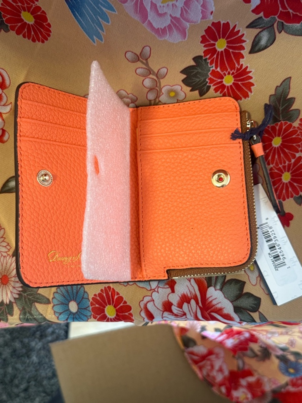 Dooney & Bourke Coral Pebbled Leather Drawstring Bucket Bag with matching wallet - Picture 4 of 13